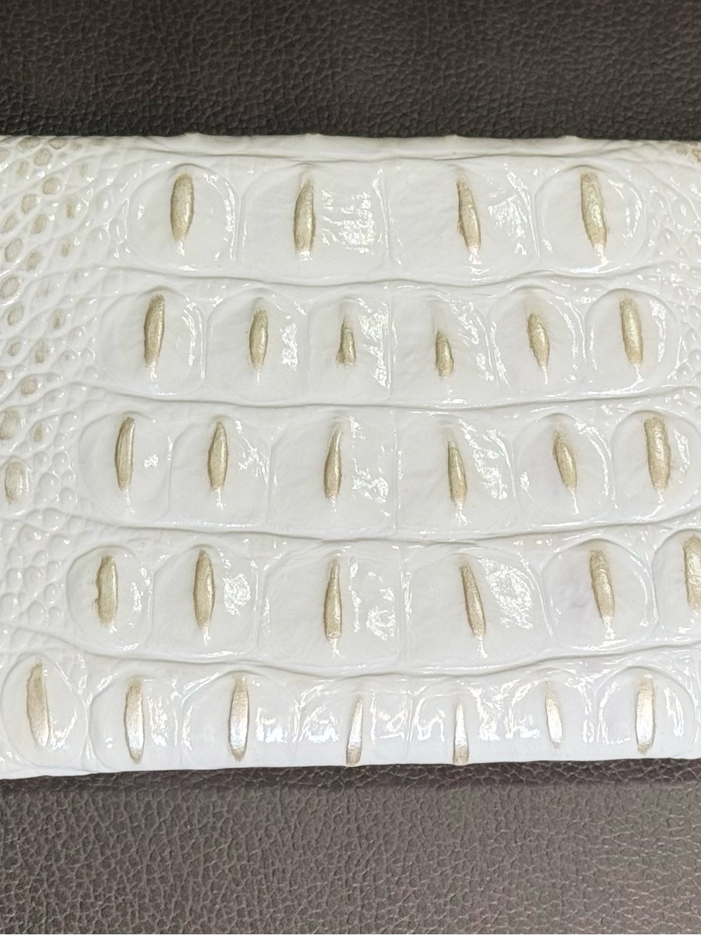 Brahmin White Leather Envelope Clip on Pouch - Picture 2 of 4